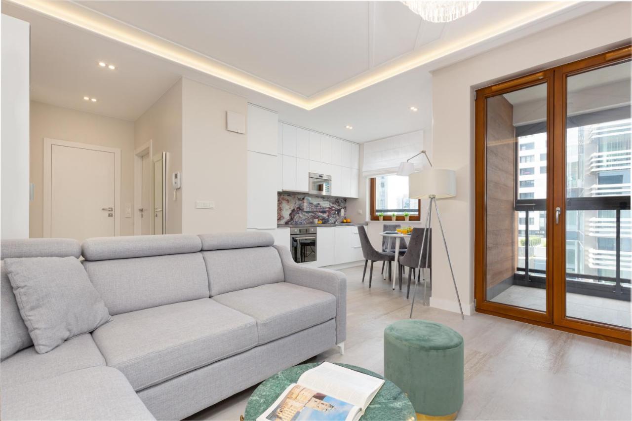 City Center Apartments Grzybowska With Parking By Noclegi Renters Warsaw Luaran gambar