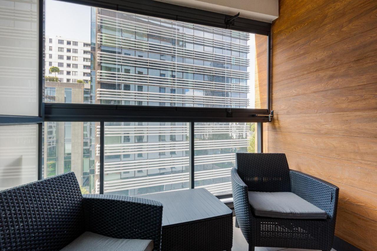 City Center Apartments Grzybowska With Parking By Noclegi Renters Warsaw Luaran gambar