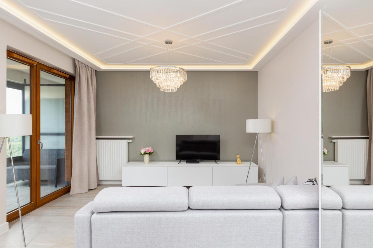 City Center Apartments Grzybowska With Parking By Noclegi Renters Warsaw Luaran gambar